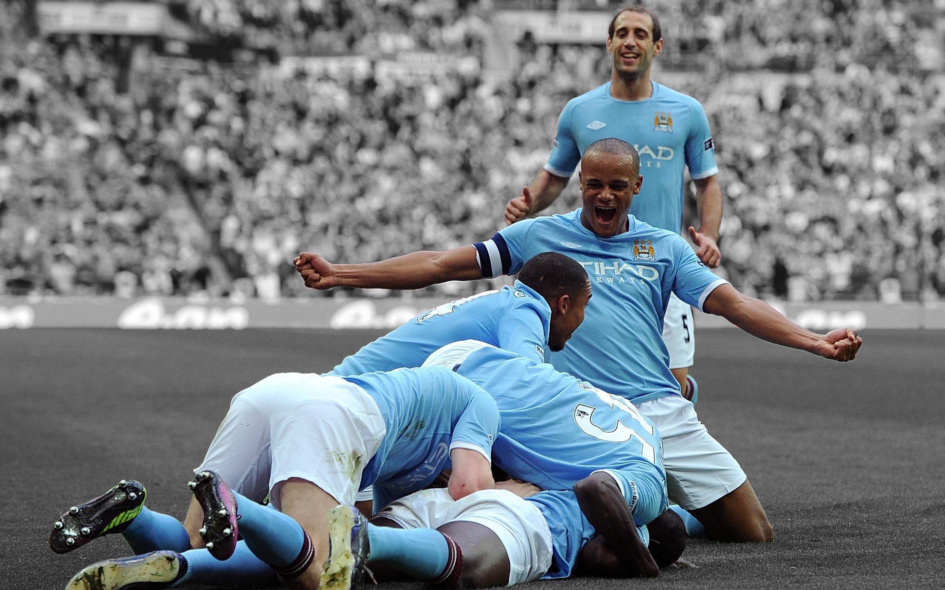 世界杯门票购买-双星闪耀，Rookie关键破局，RNG铁血锁胜
